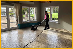 steam cleaning carpets